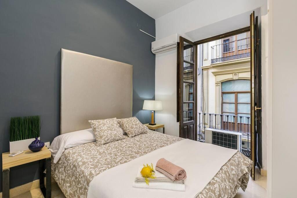 Centrico Apto Cerca De La Catedral Zacatin Apartment Granada Luaran gambar