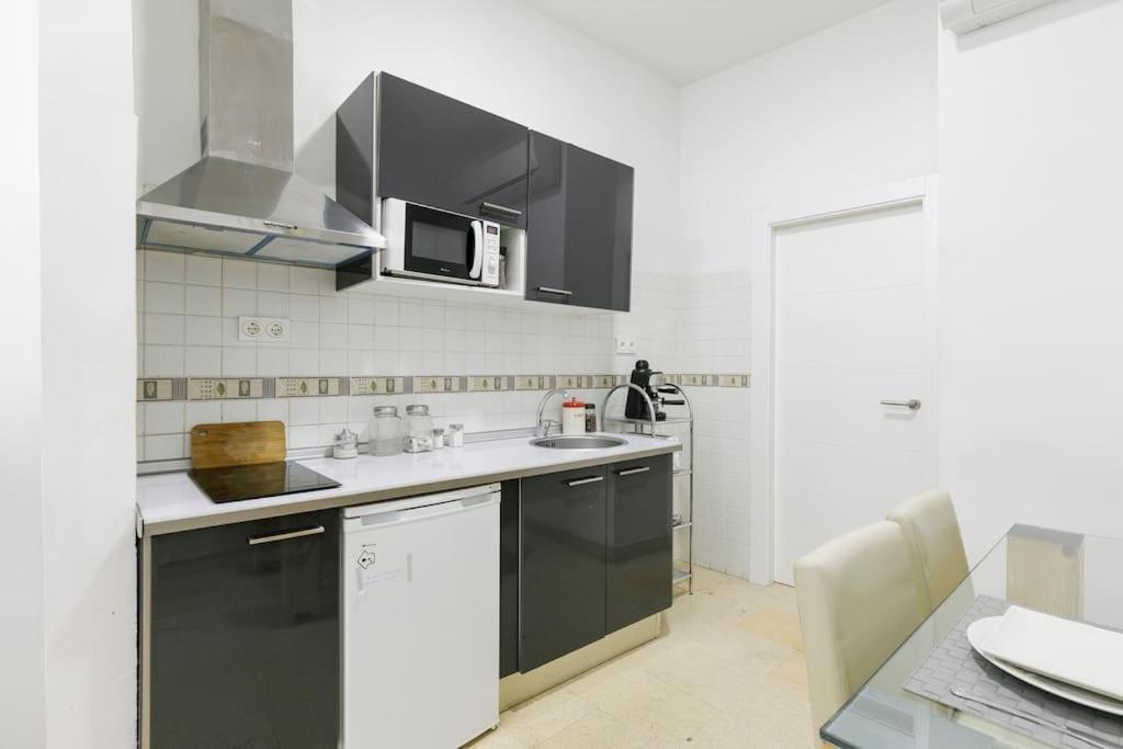 Centrico Apto Cerca De La Catedral Zacatin Apartment Granada Luaran gambar