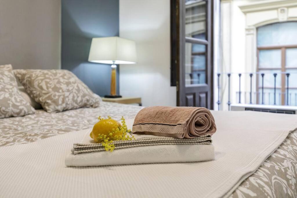 Centrico Apto Cerca De La Catedral Zacatin Apartment Granada Luaran gambar